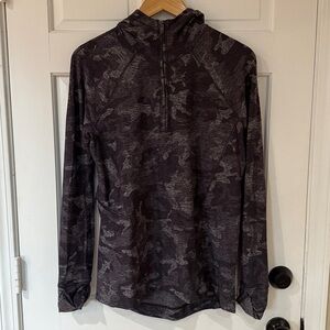 Lululemon Pullover with Hood Warm Stabilizer 1/2 Zip Camo Size 6